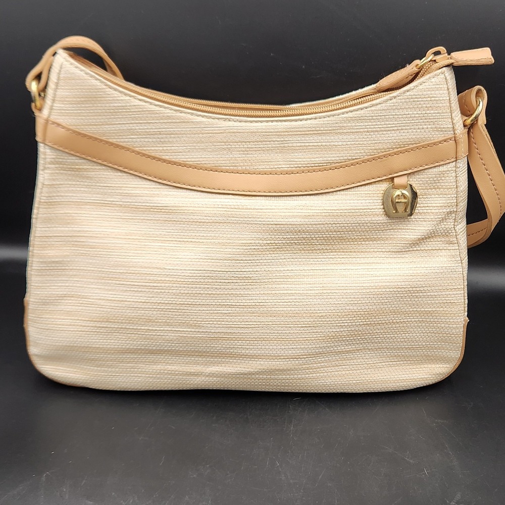 Etienne Aigner Straw Shoulder Bag Purse Tan Faux Leather Adjustable Strap Zip‎